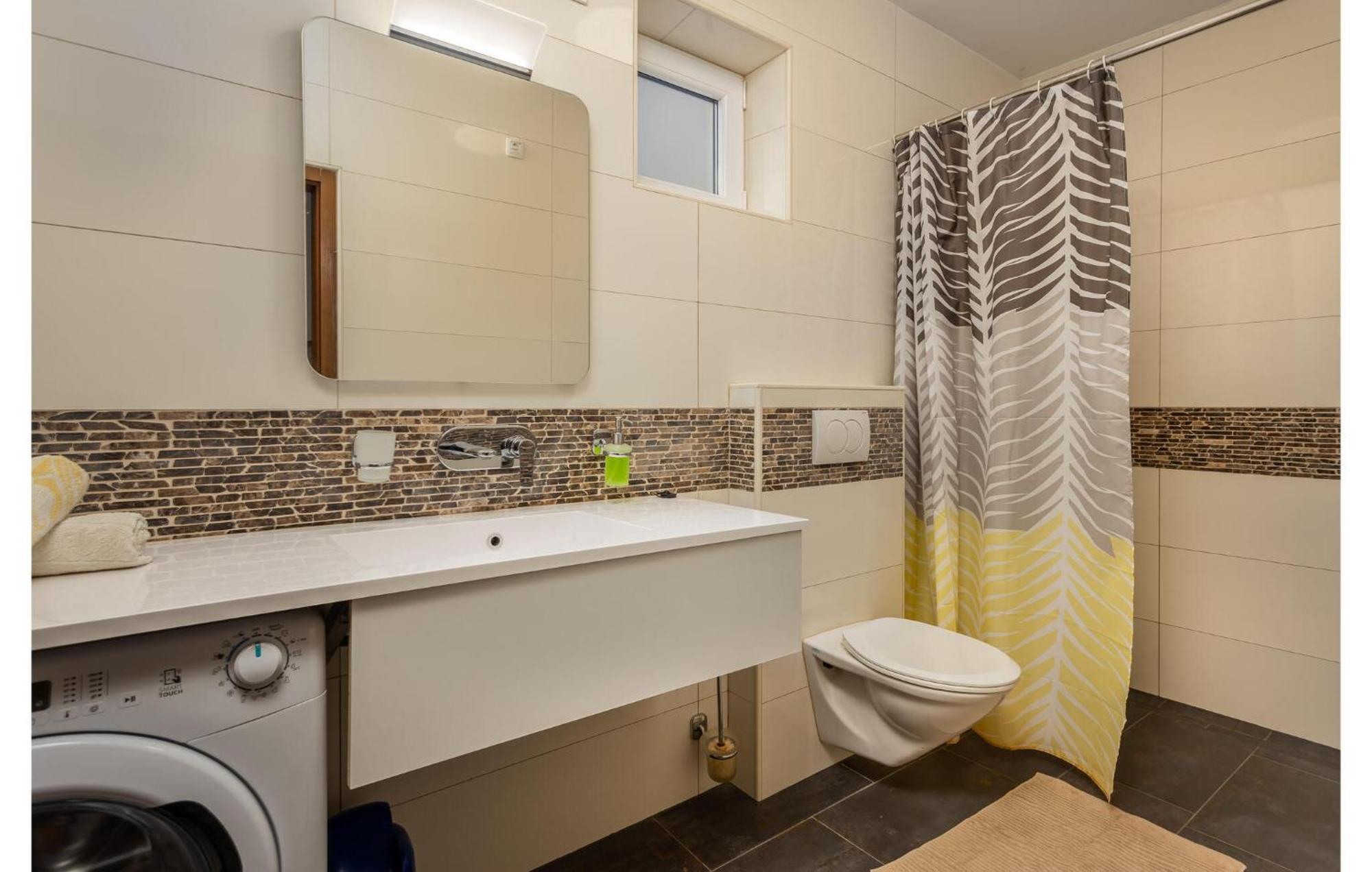 Nice Apartment In Sv,Juraj With Kitchen สเวติยูไร ภายนอก รูปภาพ