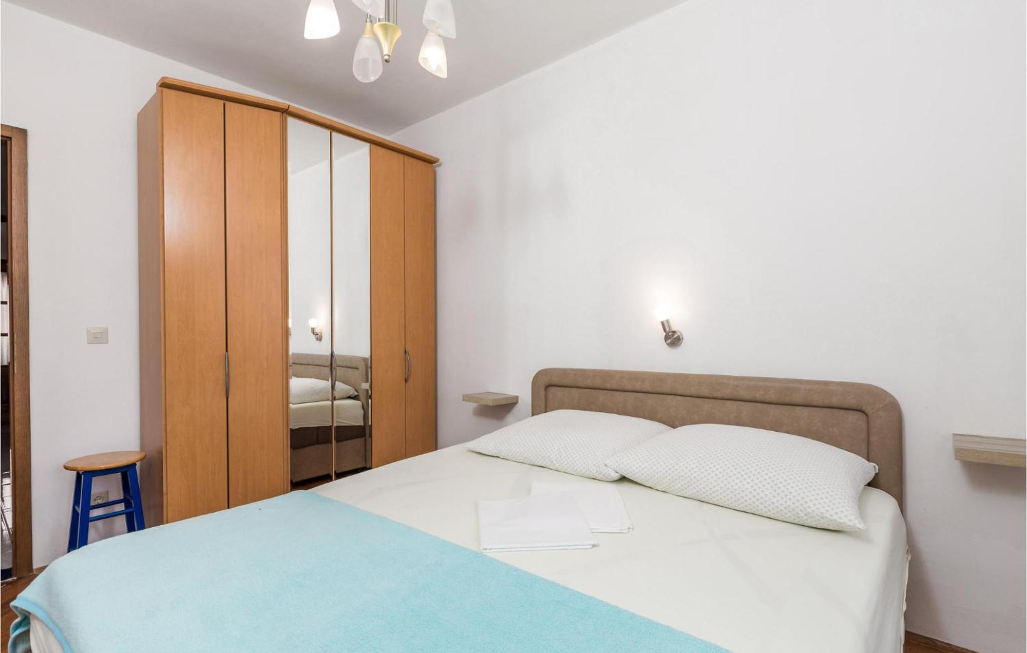 Nice Apartment In Sv,Juraj With Kitchen สเวติยูไร ภายนอก รูปภาพ